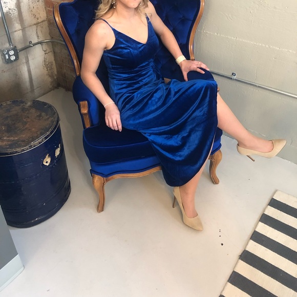 Velvet blue dress - Picture 3 of 3